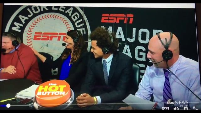 Jessica Mendoza 30/30 смотреть онлайн