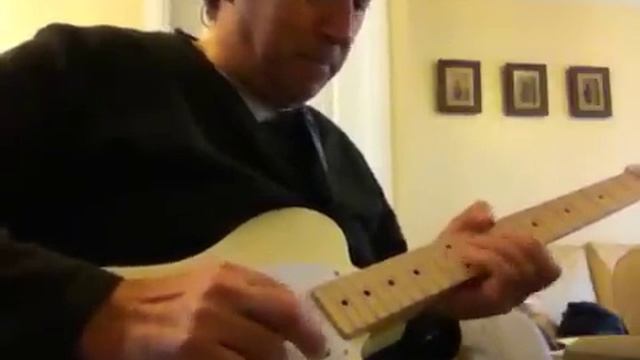 Kelvin Smith 'Blues' Fender Squier Affinity Telecaster смотреть онлайн