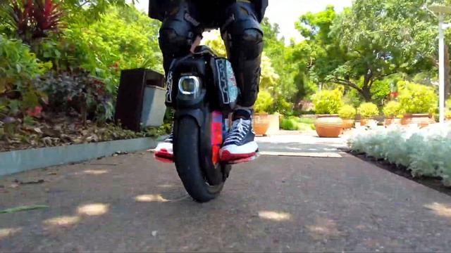 InMotion V11 new batch range test - part A. Warm weather, city, tracks, jumps. 50? 60? 70? Range? смотреть онлайн