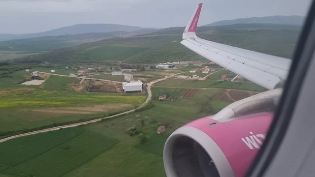 4K Wizz Air A320 Landing at Skopje Airport смотреть онлайн
