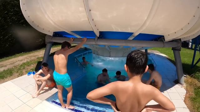 Düzce Aquapark - Space Bowl Water Slide смотреть онлайн