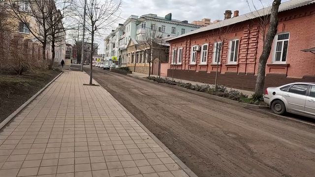 СТАРЫЙ КРАСНОДАР. Увлёкся подворотнями. Зашёл в коммуналку. Погода супер, как обычно. 09.03.23 смотреть онлайн