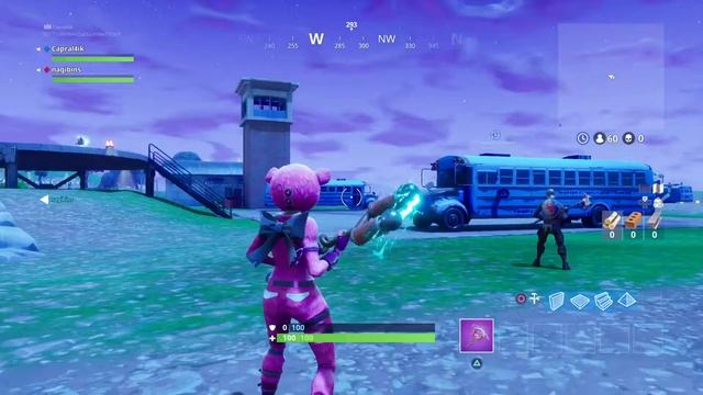 Играю соло VS сквад (Обновление Fortnite) (PS4 Pro) смотреть онлайн