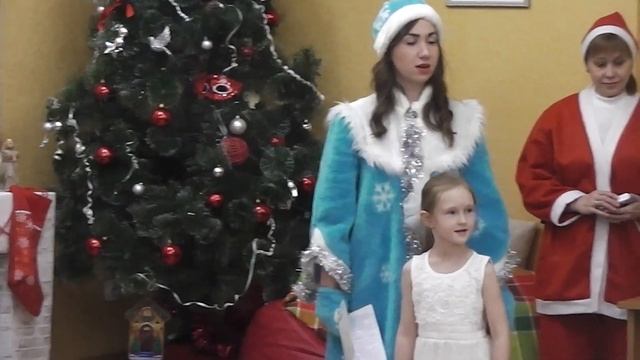 Новогодняя елка в библиотеке. смотреть онлайн