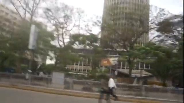 Найроби Выезжаем в аэропорт смотреть онлайн