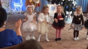 Танец «Серенькая кошечка» утреник в детском саду Дети танцуют