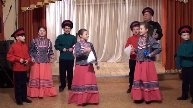 Фольклорный ансамбль "Воскресение", младшая группа. "Как у нашего соседа" смотреть онлайн