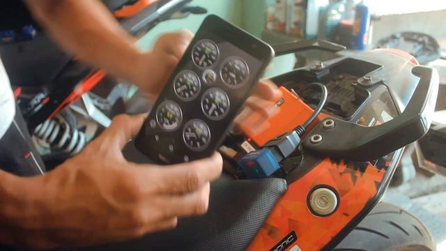 UPDATED - Installing OBD Scanner on KTM DUKE/RC 200/390 - Plug and Play - SIMPLE AND EASY! смотреть онлайн