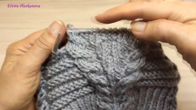 ШАПКА ЖЕНСКАЯ БЕЗ ОТВОРОТА СПИЦАМИ. Вяжем вместе. смотреть онлайн