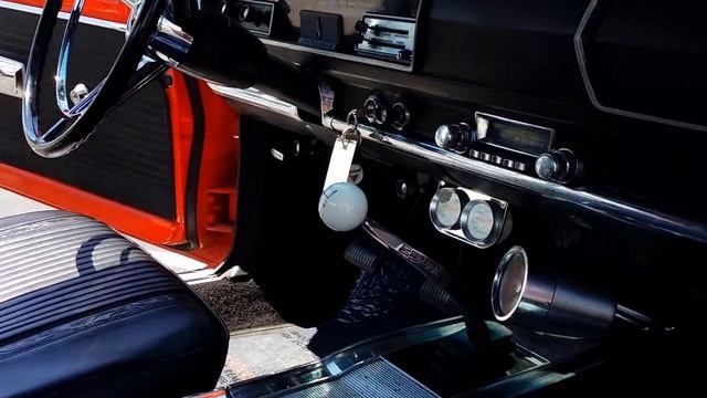 1966 Plymouth Satellite with a 426ci Hemi V8 and 4 speed смотреть онлайн