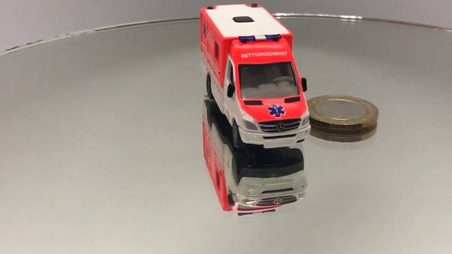 Siku 1850 1:87 HO Scale Mercedes Benz Sprinter Ambulance смотреть онлайн