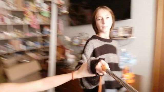 Какие-то странности в нашом доме смотреть онлайн