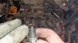 Как менять свечи зажигания на автомобиле. Замена свечей зажигания.
