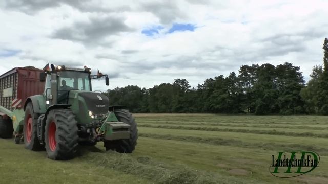 Fendt 936 mit Strautmann Giga-Vitesse 4401 fährt 2.Schnitt ein смотреть онлайн