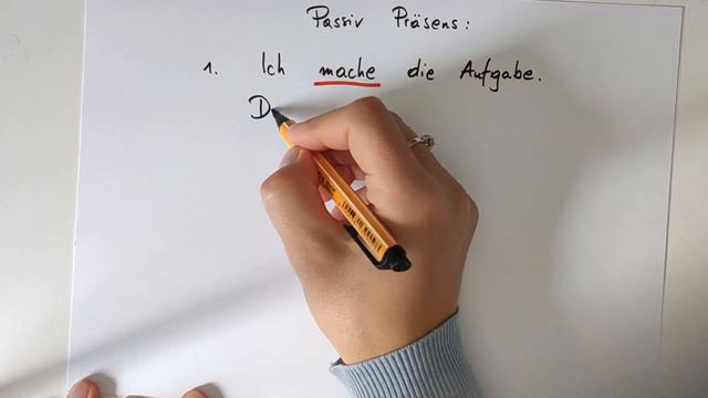 Passiv im Präsens, Perfekt und Präteritum einfach erklärt! | Deutsch macht Spaß! смотреть онлайн