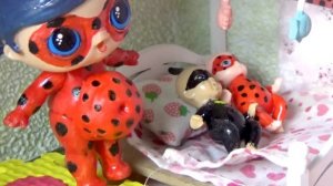 ЛЕДИ БАГ И СУПЕР КОТ С МАЛЫШАМИ?? Семейка ЛОЛ LOL Смешные куклы мультики Даринелка