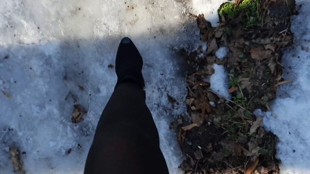 ВВЕРХ На 13 см!!! Каблуках. Как взобраться на Гору по ЛЬДУ?!???