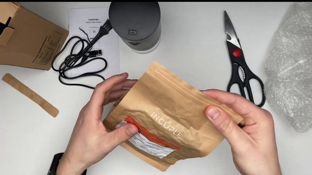 Unboxing a Coffee grinder (Xiaomi Electric Coffee Grinder) + coffee beans смотреть онлайн