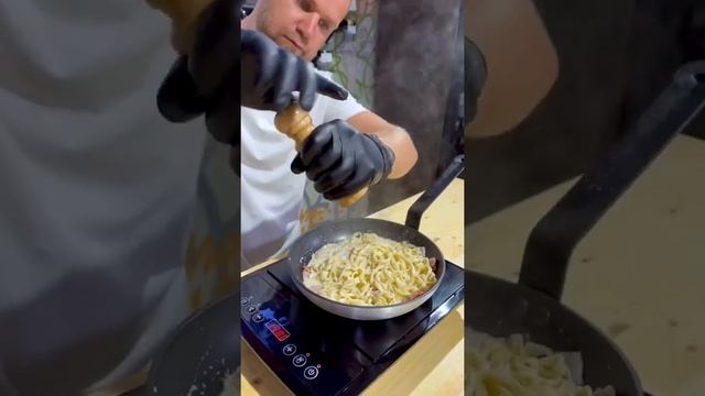 Паста Карбонара смотреть онлайн