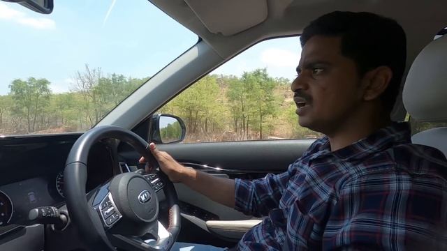 Kia Seltos vs Hyundai Creta - Which is the best SUV? I Comparison Review in Telugu I Vaibhavs View смотреть онлайн