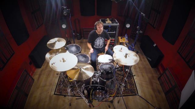 Sweet Home Chicago - The Blues Brothers - Drum Cover смотреть онлайн