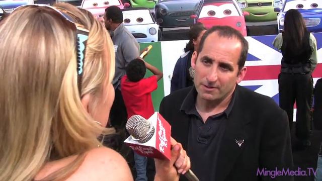 Peter Jacobson at the Disney Pixar Cars 2 Red Carpet Premiere смотреть онлайн