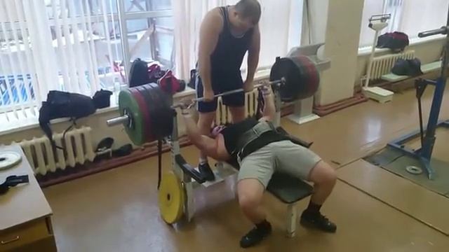 Вадим Легарев, подготовка к Кубку России, жим лёжа raw - 245 кг на 2 раза! смотреть онлайн