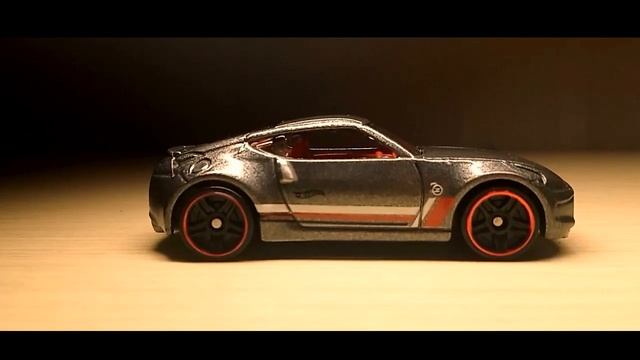 NISSAN 370Z X DATSUN 510 MOMO смотреть онлайн