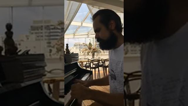 Quick Tip 23 Using The metronome to improve your bossa nova Accent смотреть онлайн