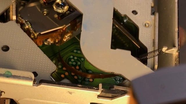 CD Player not Reading Disc Fix - Increase Laser Power (to 11) смотреть онлайн