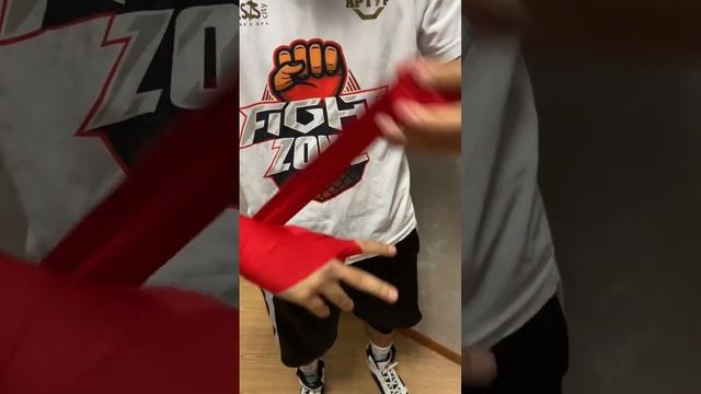 Как наматывать бинты для единоборств. Способ 1 смотреть онлайн