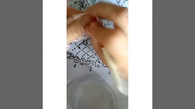 Свяжем вместе. Салфетка-аппиликация "маленький зайчик" смотреть онлайн