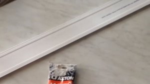 Клей Axton произведённый для "Леруа Мерлен Восток"