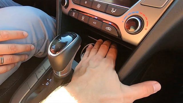 Купил Hyundai Elantra вместо Hyundai Solaris. Отзыв владельца через год - 1 часть. АвтоХозяин смотреть онлайн