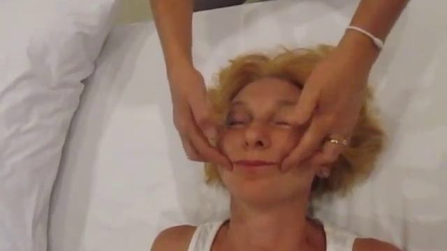 Как подтянуть овал лица в домашних условиях? смотреть онлайн