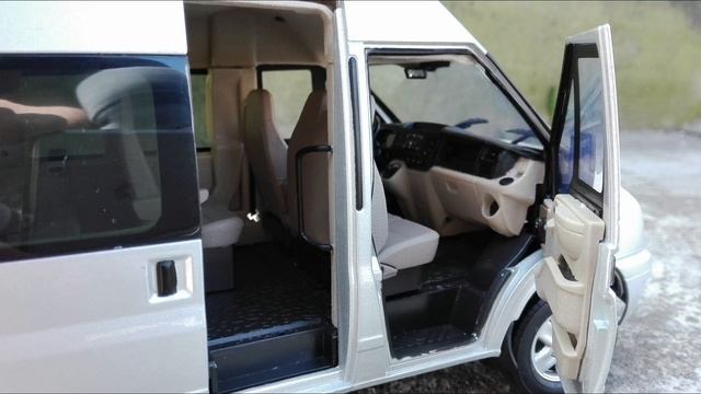 1:18 Ford Transit mkIII facelift - China model [Unboxing] смотреть онлайн