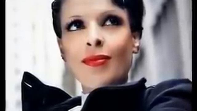 Aurela Gace ~ Putpuri Vlonjate смотреть онлайн