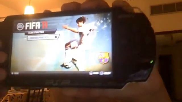 FIFA 11 PSP Download + Menu смотреть онлайн