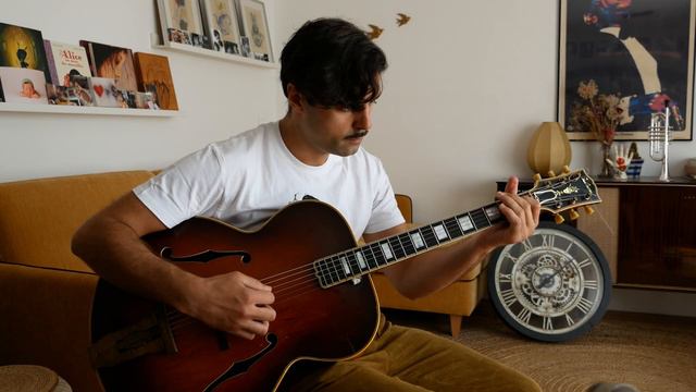 AS184 - Comes love - 1947 Gibson L5 смотреть онлайн