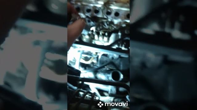 устранение течи топлива из под штуцера ТНВД Мерседес 210 3.0 TD 1998 года. смотреть онлайн