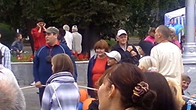 Парад кришнаитов в Кургане смотреть онлайн