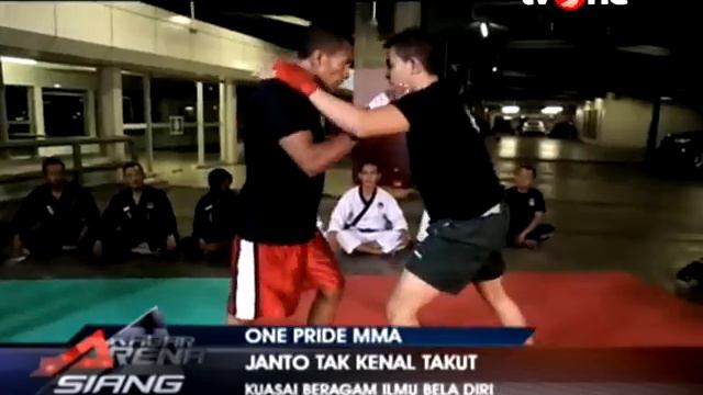 Jonathan "The Baby Face" Bertekad Hentikan Janto Gustaf смотреть онлайн