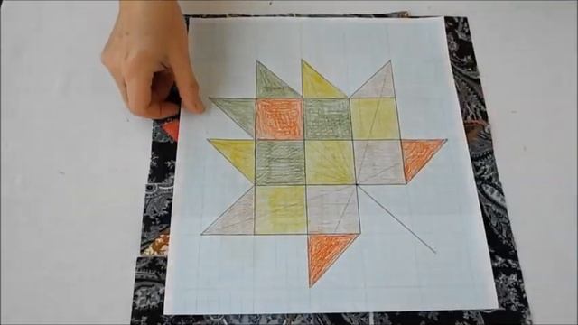Сшила красивую подушку кленовый лист из мелких лоскутиков