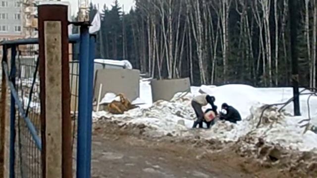 15.02.2012 - СУ 155. Постройка К82. Видно 6 этажей 83 дома! смотреть онлайн