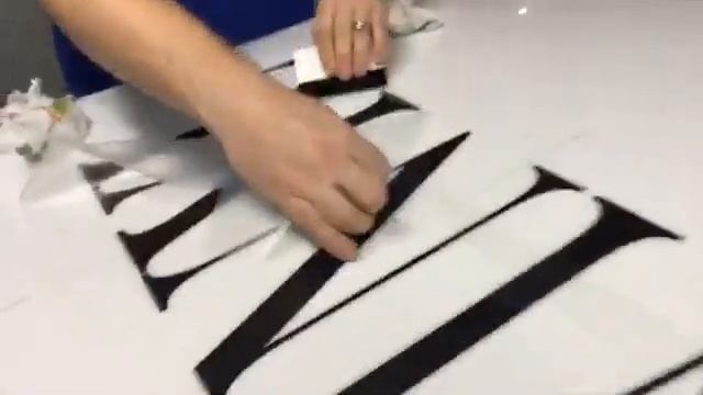 Wet Applying a LARGE 651 decal! Our store sign смотреть онлайн