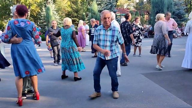 МОЯ ТАБЛЕТОЧКА! ТАНЦЫ ХАРЬКОВ УКРАИНА СЕНТЯБРЬ 2023 смотреть онлайн