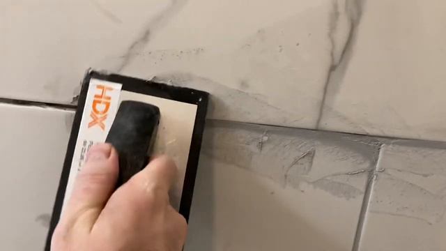 ? Mapei Ultracolor Plus Grout (FULL REVIEW)➔ How to Apply + Tips - Watch Me Actually Grout a Shower смотреть онлайн
