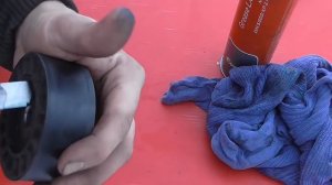Как смазать натяжной ролик