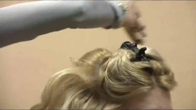 Александра Эдельберг локоны