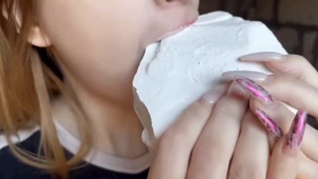 🤍Хруст сухого мела "Белая гора". Chalk asmr🤍 смотреть онлайн